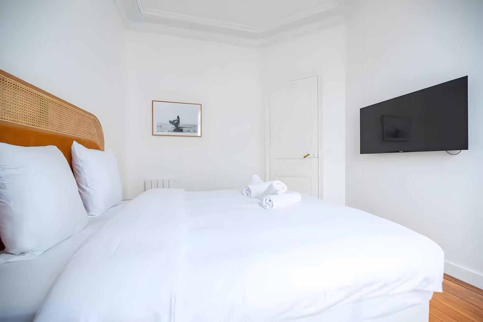 Appartement Tbs 325 - Superb With Eiffel Tower View Parijs
